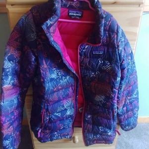 Girls Patagonia puffy jacket